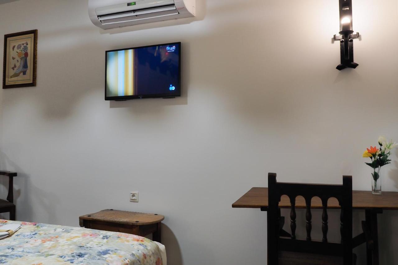 Posada Y Apartamentos Trebuesto De Guriezo Eksteriør billede