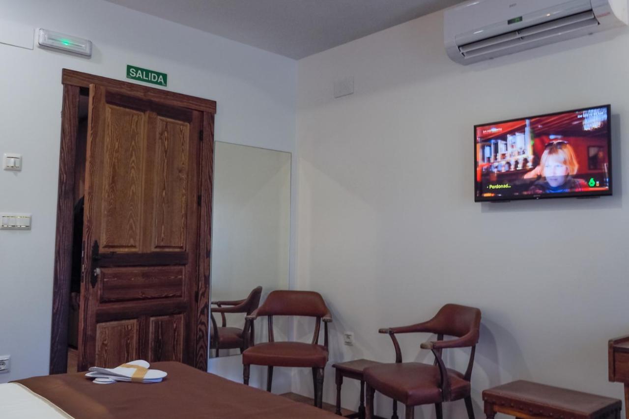 Posada Y Apartamentos Trebuesto De Guriezo Eksteriør billede