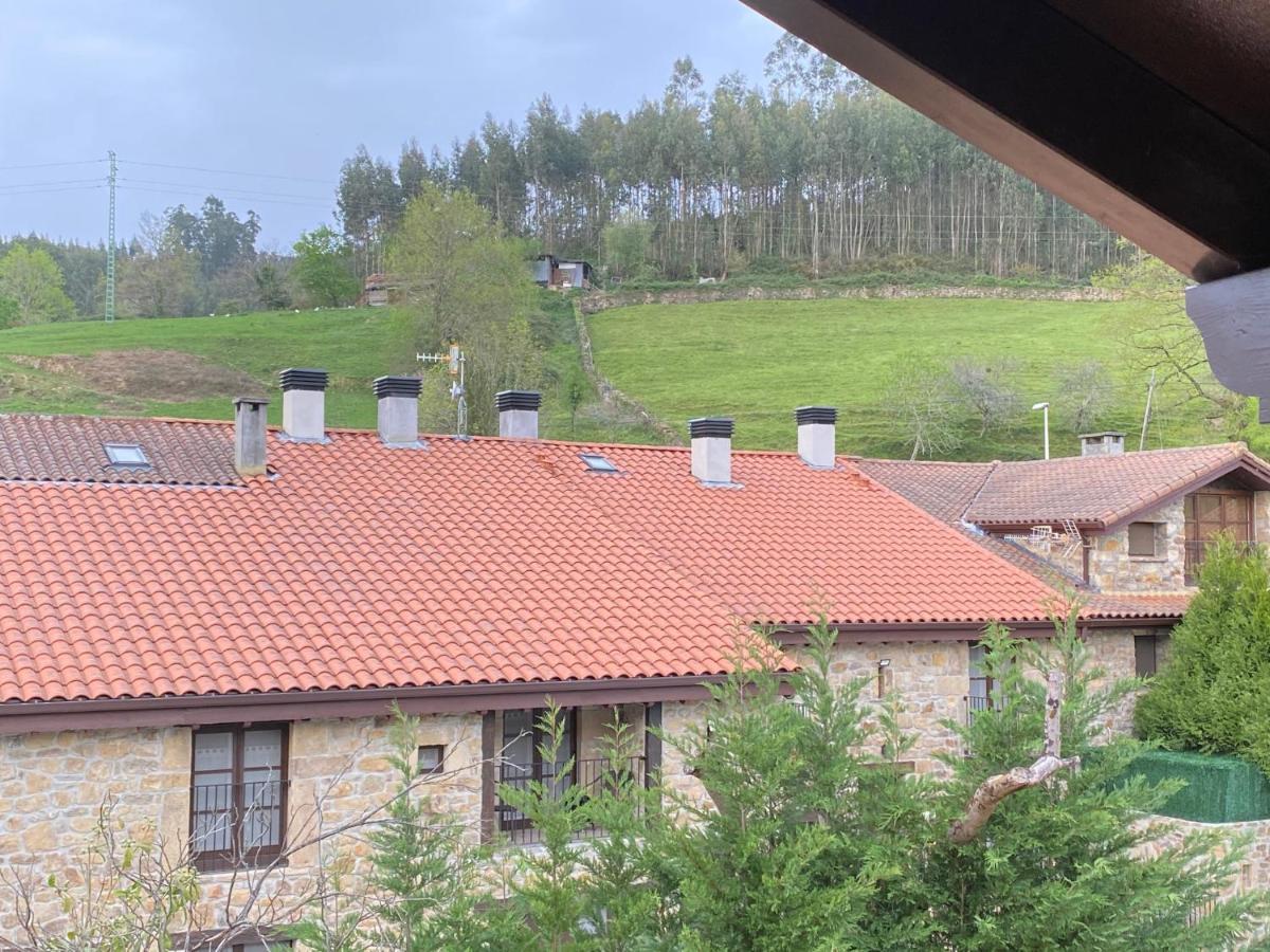 Posada Y Apartamentos Trebuesto De Guriezo Eksteriør billede